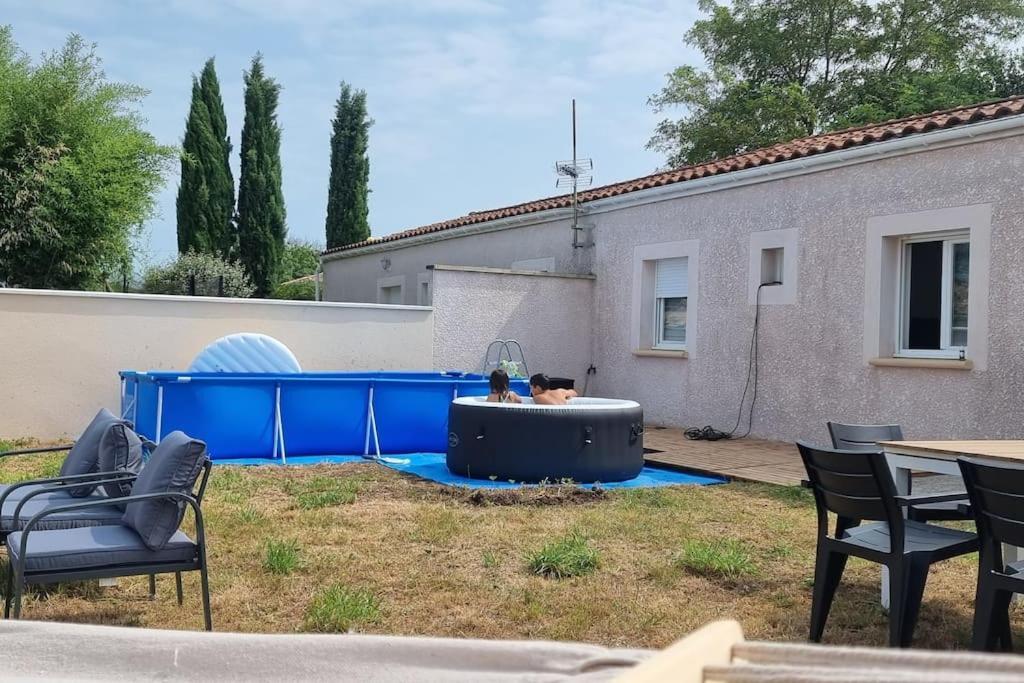 Maison Au Calme Entre Collegues Ou Famille - La Boheme - Saint-Seurin-sur-l'Isle ภายนอก รูปภาพ